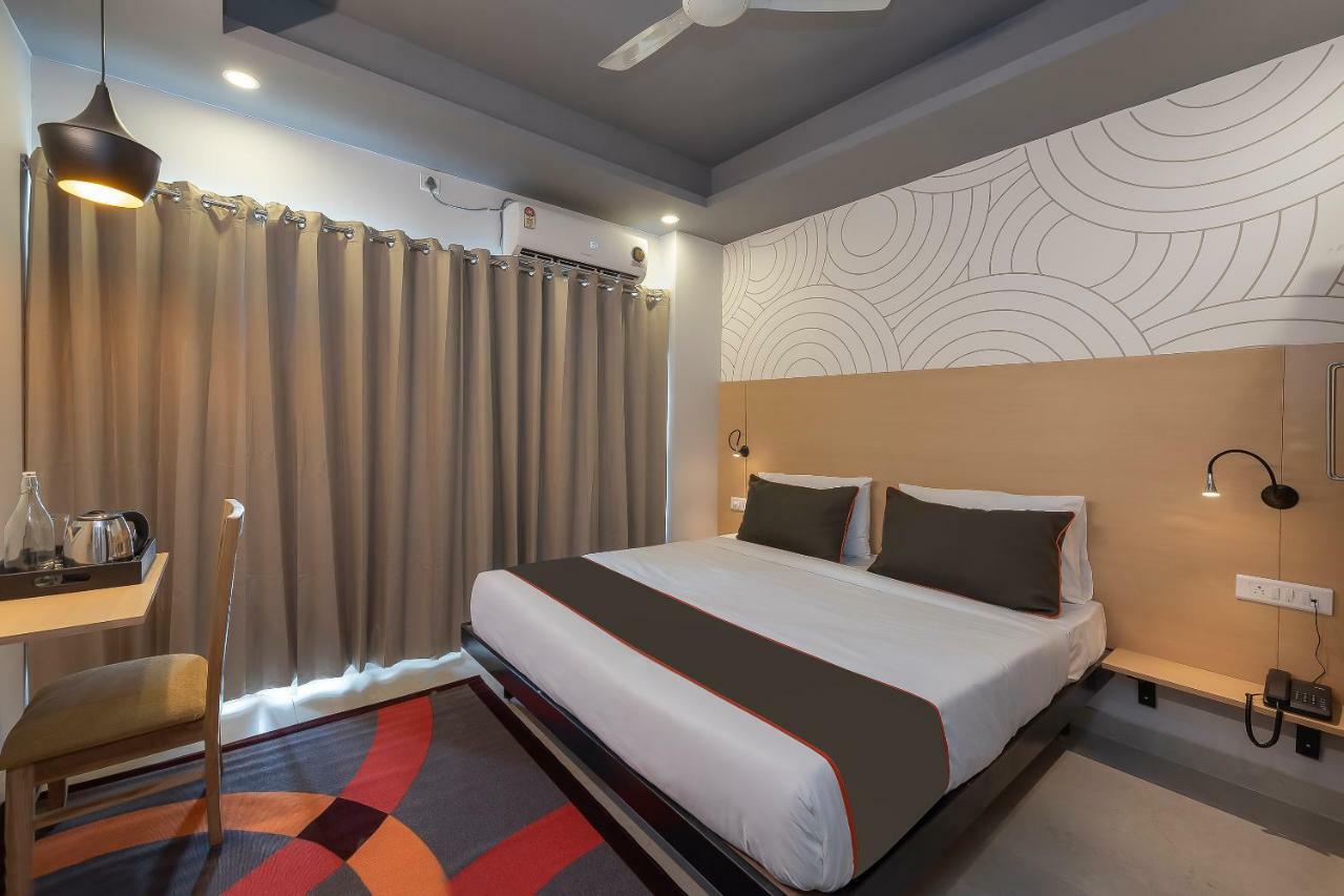 Collection O 162 Vardhman International Hotel Gurgaon Exterior photo