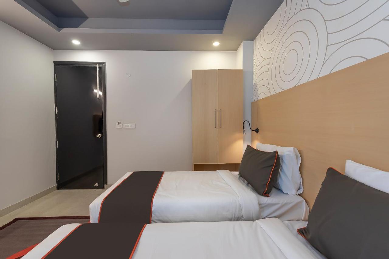 Collection O 162 Vardhman International Hotel Gurgaon Exterior photo